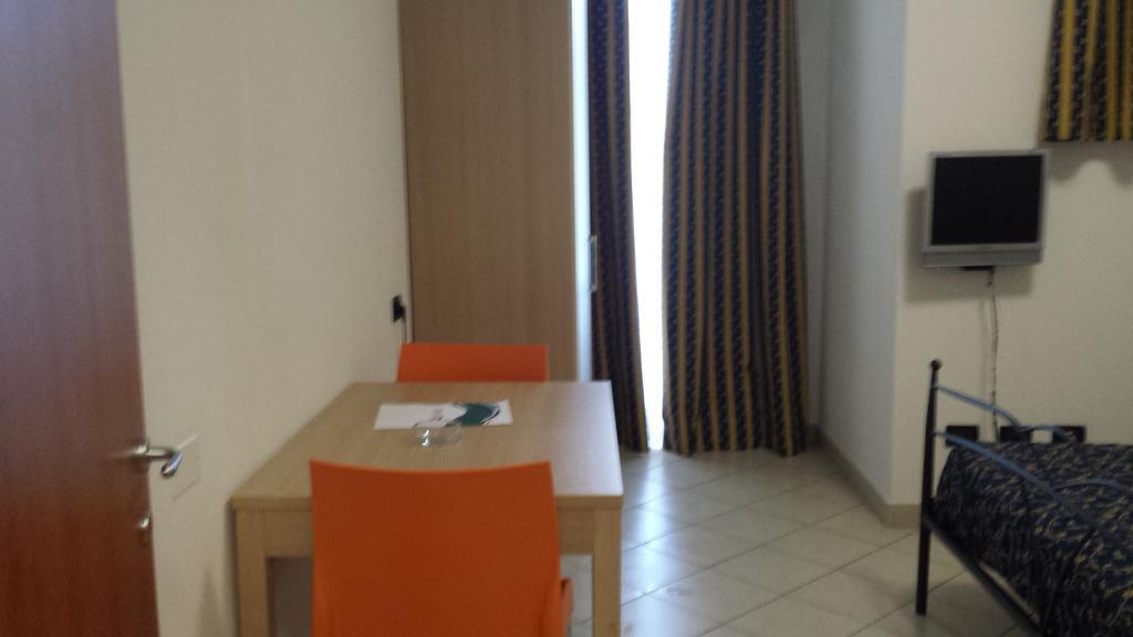 Hotel Residence Le Terrazze Πόρτο Βένερε Δωμάτιο φωτογραφία