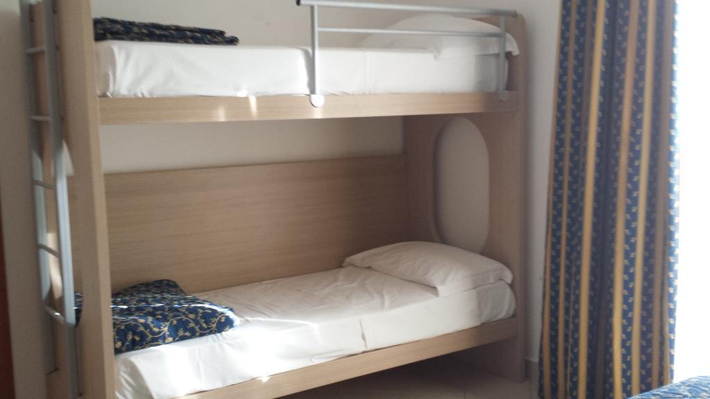 Hotel Residence Le Terrazze Πόρτο Βένερε Δωμάτιο φωτογραφία